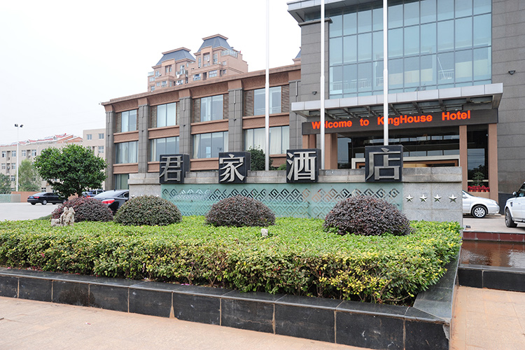 酒店大门
